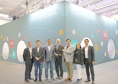 Independent analytics firm Opensignal officially awards Smart Communications, Inc. (Smart) for delivering the Philippines’ best 5G Coverage and 5G Availability at the 2024 Mobile World Congress in Barcelona, Spain. In the photo are (from left): Lloyd R. Manaloto, FVP and Head of Prepaid and Content at Smart; John Y. Palanca, FVP and Head of Consumer Sales at Smart; Eric S. Santiago, FVP for Network at PLDT and Smart; Dave Isenberg, CEO of Opensignal; Alex O. Caeg, Head of Consumer Wireless Business at Smart; Kristine A. Go, SVP for Consumer Wireless Business at Smart; and Rajat Sarna, Chief Tech Procurement Strategy Advisor at PLDT and Smart.