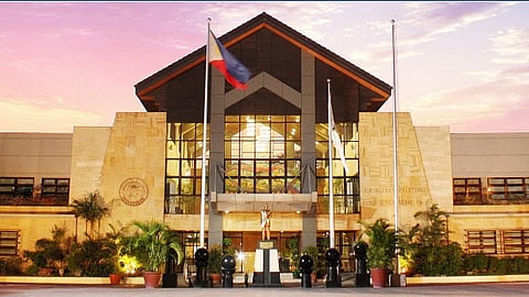 Muntinlupa city gov't offices to shift work sched starting May 2
