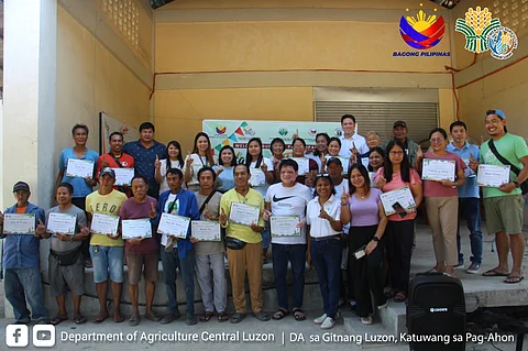 PAG-AANI AT PAGTATAPOS NG PAGSASANAY PARA SA LOWLAND VEGETABLE TECHNO DEMO, ISINAGAWA