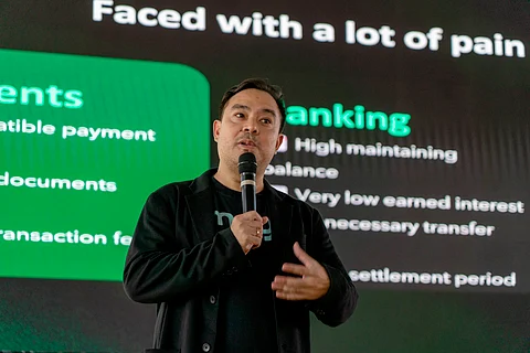 (FILE PHOTO) Business opportunities Joms Ramirez II, Maya business head for Metro Manila, explains how the all-in-one money platform provides Filipinos with bolder ways to master their money during DAILY TRIBUNE’s 6th Asian Innovation in Barangay Bayanan Baywalk, Muntinlupa City, on 25 April.