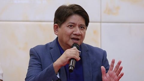 Gadon tells solons: Consider amending political provisions in Cha-cha