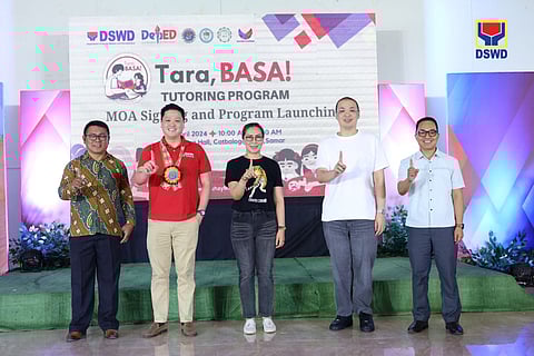 DSWD chief leads Tara, Basa! launch in Samar province