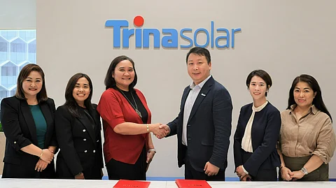 The sealing of the renewable energy partnership with PetroGreen and Trina Solar Asia Pacific