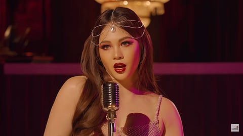 JANELLA Salvador
