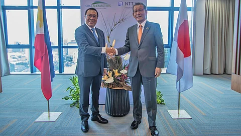 CLI Chairman and CEO Jose Soberano III and NTT President and CEO Hiroshi Tsujigami during the latter’s visit to 38 Park Avenue, one of CLI’s premier properties in Cebu IT Park.