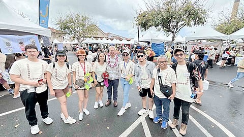 The pioneering batch of the US Embassy in Manila’s Friends, Partners, Allies Program for Filipino Journalists, who volunteered in the Santacruzan, seized the opportunity to interview Philippine Consulate General in Honolulu Emil Fernandez (center), one of the speakers in the event.