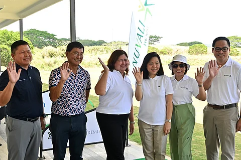 Group photo at Driving Range Nuvali