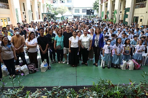 Makati distributes grocery packs to over 35K students