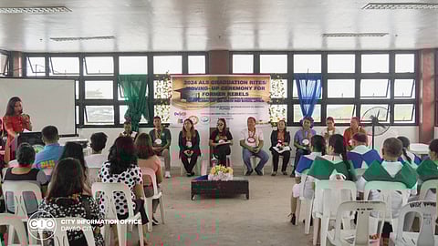 14 ex-NPA finish DepEd’s alternative learning system