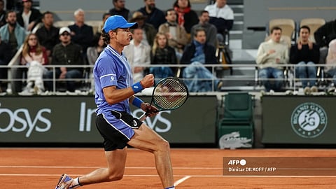 IT’S a double celebration for Alex de Minaur as he won the s’Hertogenbosch title on the day his girlfriend, Katie Boulter, ruled the Nottingham Open.