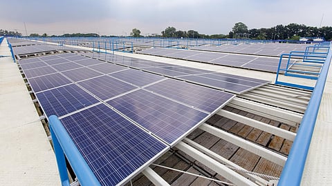Maynilad has increased its use of renewable energy in its operations by 15
percent through a partnership with MPower, the local retail supply arm of Meralco. Under the partnership, MPower will supply renewable energy from solar and biomass sources to run nine Maynilad facilities. The photo shows one of two Maynilad solar farms at La Mesa Compound that adds to the company's renewable energy mix; and thus, reduces its dependence on conventional electricity.