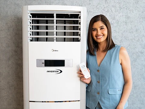 ARCHITECT and Miss universe 2011 third runner-up Shamcey Supsup-Lee.