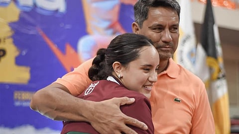 JULIANA and Richard Gomez.