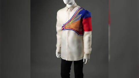 THE POC formally unveils the ‘Sinag Barong,’ which members of Team Philippines will wear in the opening of the Paris Olympics on 26 July. Designed by Francis Libiran, the barong features a detachable silk organdy sling with embroidered sun rays and Pintados-inspired warrior patterns that symbolize bravery and national pride.