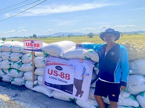 With the use of technology, farmer Genaro Tamon of Camarines Sur improved his yield.