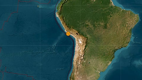 7.2 magnitude earthquake strikes off Peru, eight injured