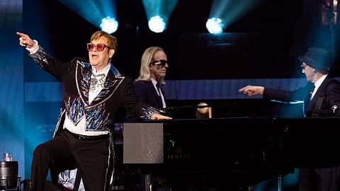 Sir Elton John onstage during the "Farewell Yellow Brick Road" tour at Dodger Stadium on 17 November 2022 in Los Angeles, California. (Photo by SCOTT DUDELSON / Getty Images North America / AFP)
