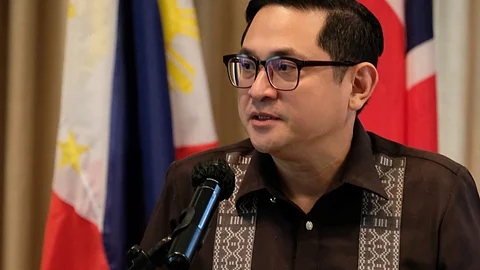 Of all the pressing problems plaguing the country, three are keeping former Senator Bam Aquino sleepless at night: high cost of living in the Philippines suffered by average Filipinos, the serious learning inadequacies affecting grade school children, and the bullying of Communist Chinese of Filipino fishermen in the latter’s traditional fishing grounds even as they (the Chinese) claim what has been judiciously recognized internationally as Philippine sovereign waters. Aquino was the guest speaker in the last weekly meeting of the Rotary Club of Makati at The Peninsula Manila in Makati last 11 June 2024.