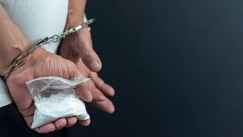 POLICE arrested five individuals during a buy-bust operation in Barangay Silangan, San Mateo, Rizal on Saturday morning.