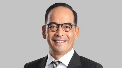 EmmanuEl V. Rubio.
