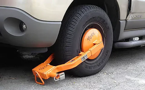 Manila suspends clamping, towing ops