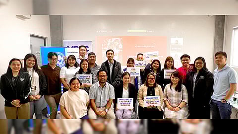 Metro Pacific Tollways Corp. has commited observing child rights and business principles in its core operations, through a four-day training session with United Nations International Children’s Fund, the Ateneo Human Rights Center and with participation of PLDT and Smart. The UNICEF tieup ceremony were joined by (seated, second from left) PLDT-Smart sustainability executive Rhea Dienzo, UNICEF program officer for child rights and business Ernesto ‘Nonoy’ Casiple, PLDT-Smart chief sustainability officer Melissa Vergel de Dios, MPTC chief corporate governance and risk officer and head of sustainability Atty. Cynthia ‘Dacky’ Casiño, and Ateneo Human Rights Center Child Rights Desk director, Claire Laison.