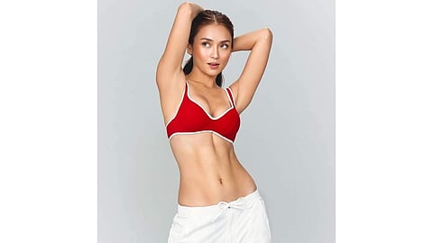 KATHRYN BERNARDO NA-BASH KAHIT MAY ABS