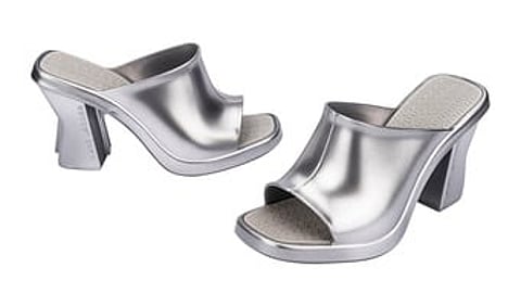 Melissa x Marc Jacobs Becky.