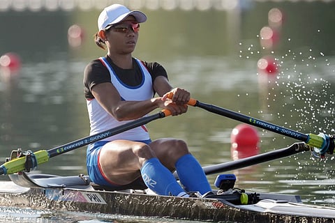 JOANIE Delgaco fails to sustain her momentum after finishing sixth in Heat 3 quarterfinals of the women’s single sculls event of the Paris Olympics.