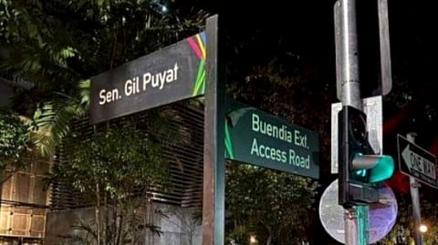 Sen. Gil Tulog Avenue signage