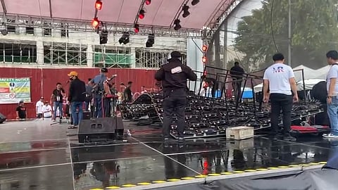 Backdrop collapse injures 1