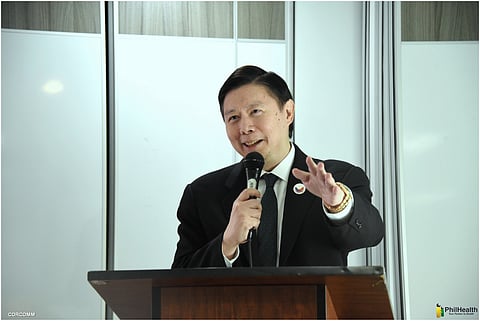 PhilHealth CEO Emmanual R. Ledesma, Jr. unveils the new ePhilHealth platform.