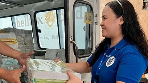 SM Foundation and Phoenix Publishing House are collaborating for social good. Over 3,300 books have been distributed ahead of the new school year.