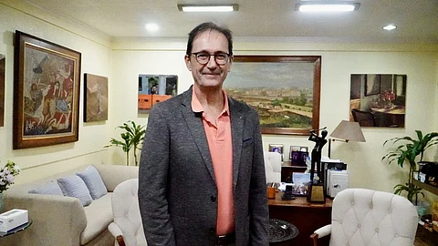 Keith Harrison, the new RC Makati president’s compassion for persons with special needs flows from his own experience as a parent to Julyan, his son who is autistic but has an amazing talent for painting.
