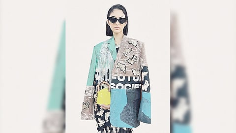 Freestyle embroidery by
@dhruvkapoor.