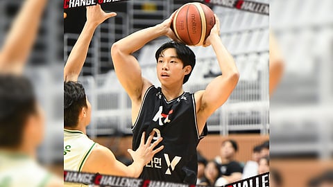 DAVE Ildefonso is keeping his options open even after declaring for the PBA Draft.