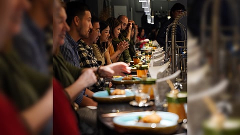 International guests enjoying Bizarre’s cocktail degustation.