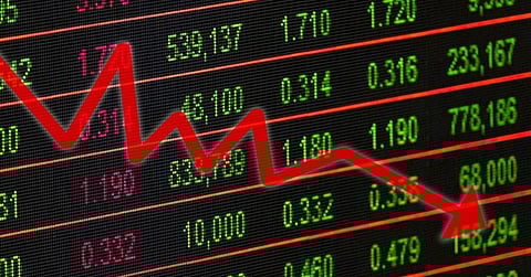 Global recession fears weigh down bourse