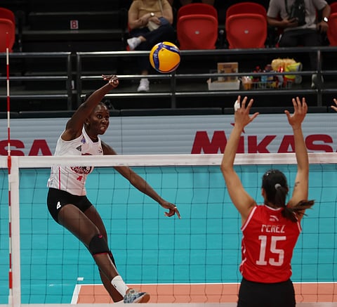 Oly Okaro presides over Akari’s offense en route to a 15-25, 25-17, 25-19, 25-22 victory over Cignal on Tuesday in a battle of undefeated squads in the PVL Reinforced Conference.