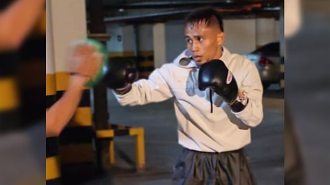 Dave Apolinario appears to be doing just fine while training in Mexico City where he is slated to meet Angel Ayala for the vacant IBF flyweight throne this Friday.