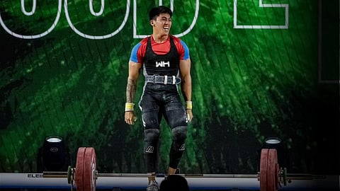 JOHN Ceniza will take the first step out of the giant shadow of Hidilyn Diaz when he competes in the men’s 61-kilogram event of the Paris Olympics.