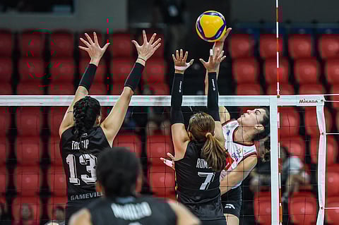 Venezuelan MJ Perez pulls Cignal into the quarterfinals after a four-set win over Farm Fresh in the PVL Reinforced Conference.