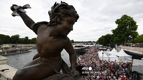 Statue in Paris