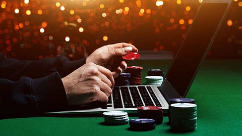 Online casinos bring in bacon