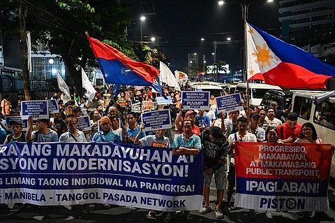 Manibela nagprotesta uli