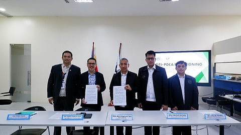(From left) Fair-Trade Enforcement Bureau Director Fhillip Sawali and FTG Supervising Head Assistant Secretary Agaton Teodoro Uvero with PDEA officials Undersecretary Moro Virgilio Lazo, Atty. Francis Del Valle, and Director Julius Paderes during the DTI-PDEA MOA Signing Ceremony on 8 August.