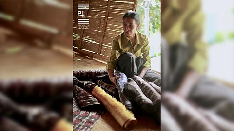 The Tboli wear standard, modern clothing in their daily lives instead of the traditional Tnalak outfit.