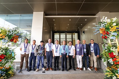 Kevin Iranzo (country representative of Marriott International — Hotel Development), George Wei, Hon. Vice Mayor Niño Carlos Cawaling, Peter Gassner (Marriott regional vice president for Japan, Philippines, and South Korea), Hon. Governor Jose Enrique Miraflores, chairman David Chi, Fermin Romualdez, Bruce Winton (Marriott Philippines multi-property vice president), Eric Hui, and Four Points by Sheraton Boracay general manager Charley Magabo.