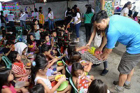 PROJECT Pearls relieve the hunger of children from poor families with free meals donated by partners like Dwellbeing.
