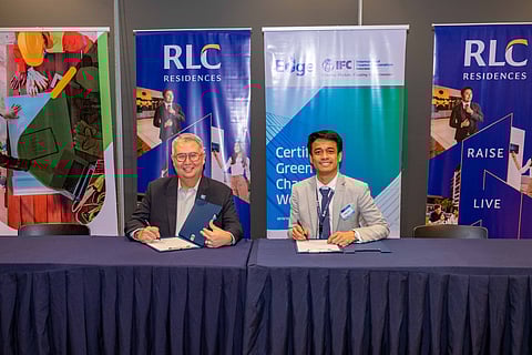RLC Residences senior vice president and business unit general manager John Richard Sotelo (left) with International Finance Corporation Country Lead (Climate Business) for the Philippines, Malaysia and the Pacific Angelo Tan at the ceremonial contract signing.